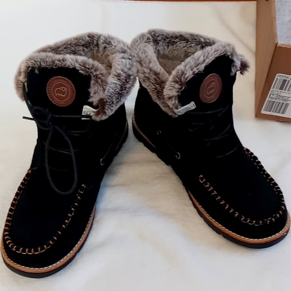 Lamo Shoes - Like New Lamo Autumn Boot Size 7 Black